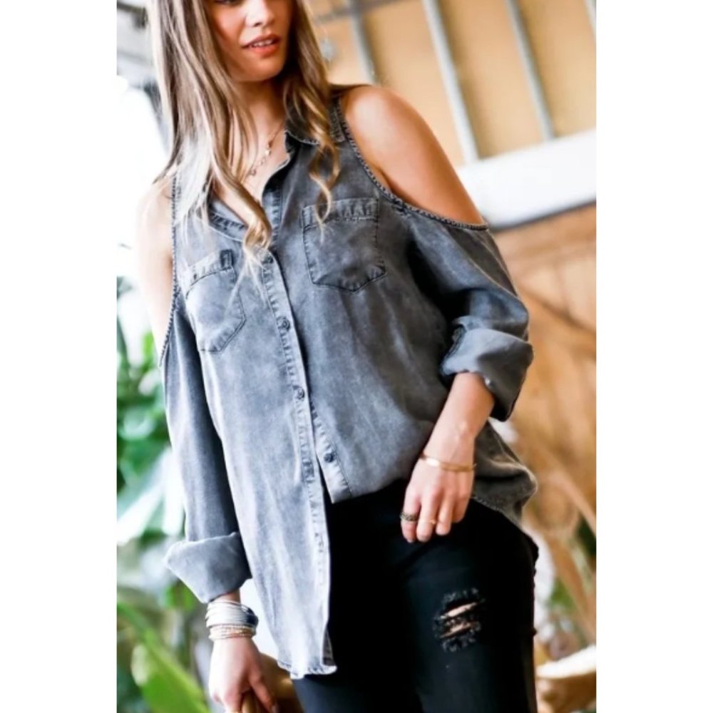 NWT UnBothered Gray Denim Cold Shoulder Roll Tab Button-Down Shirt